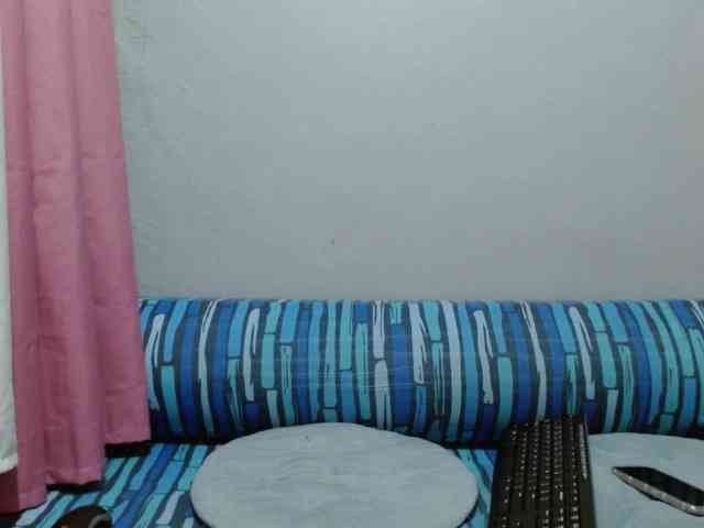 Scarletteb webcam