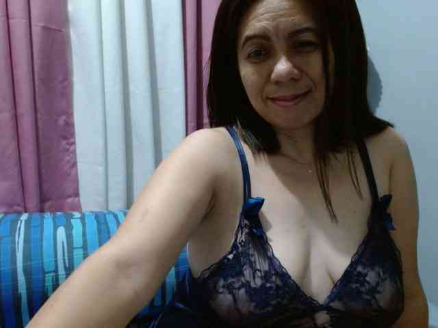 Scarletteb webcam