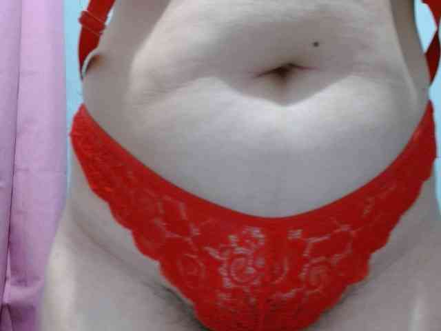 Scarletteb webcam