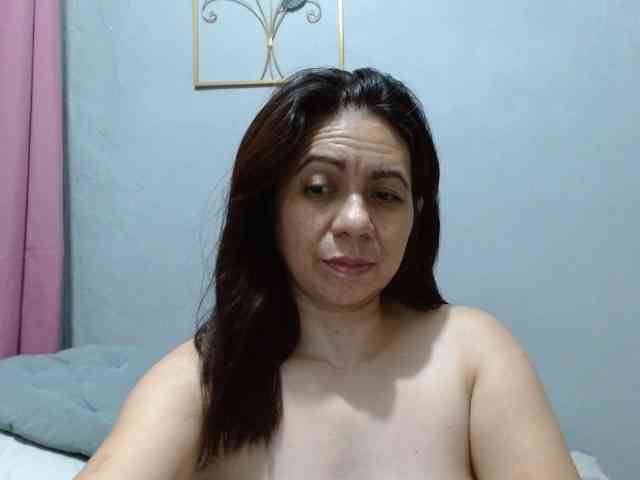 Scarletteb Live Webcam on BongaCams