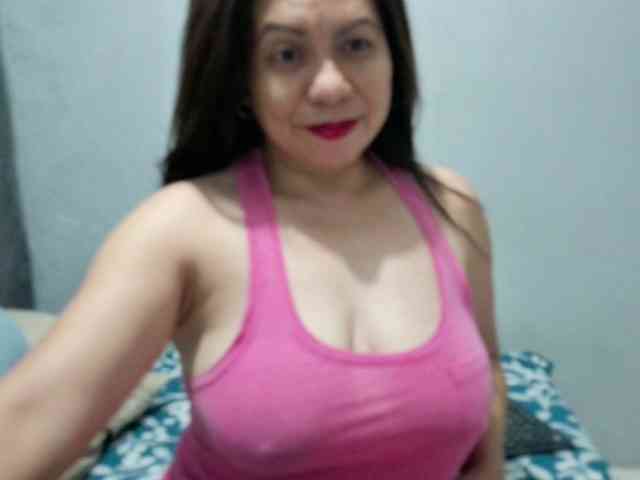 Scarletteb Live Webcam on BongaCams