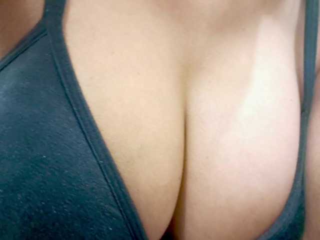 Nidhilove from BongaCams is Freechat