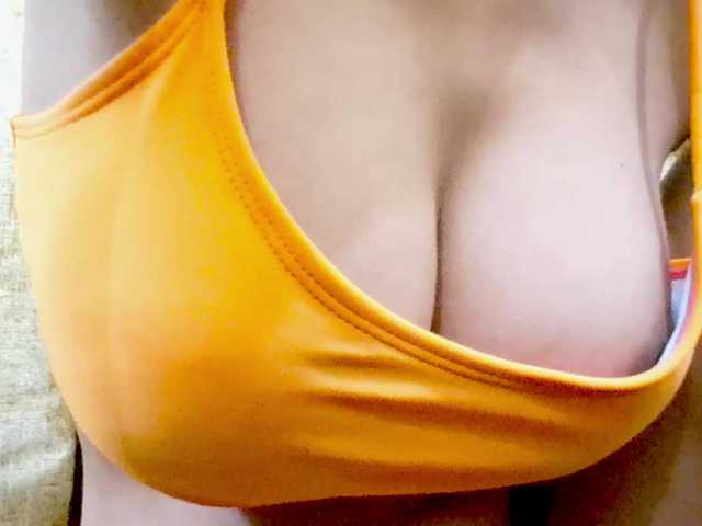 Nidhilove's BongaCams show and profile