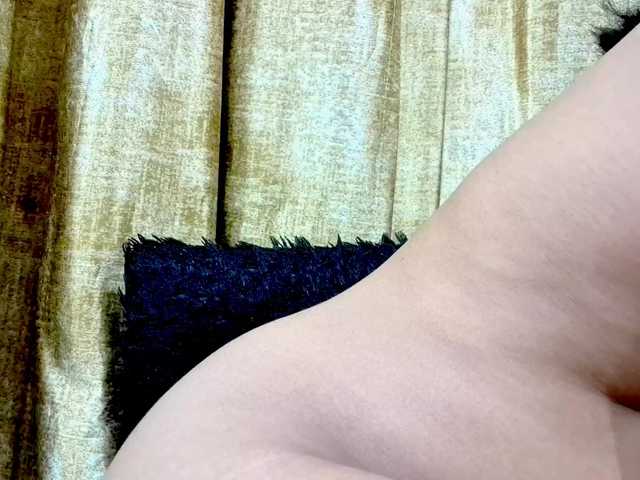 Nidhilove's BongaCams show and profile