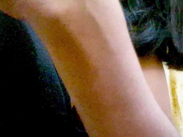 Nidhilove's BongaCams show and profile