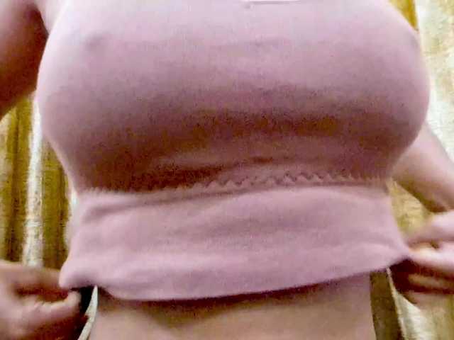 Nidhilove's BongaCams show and profile