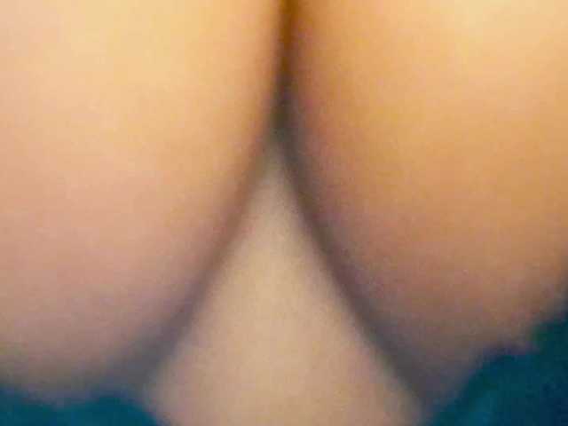 Nidhilove's BongaCams show and profile