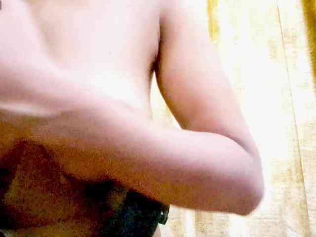 Nidhilove webcam