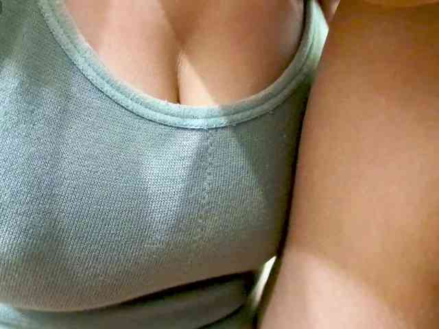Nidhilove webcam