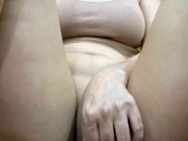 Nidhilove webcam
