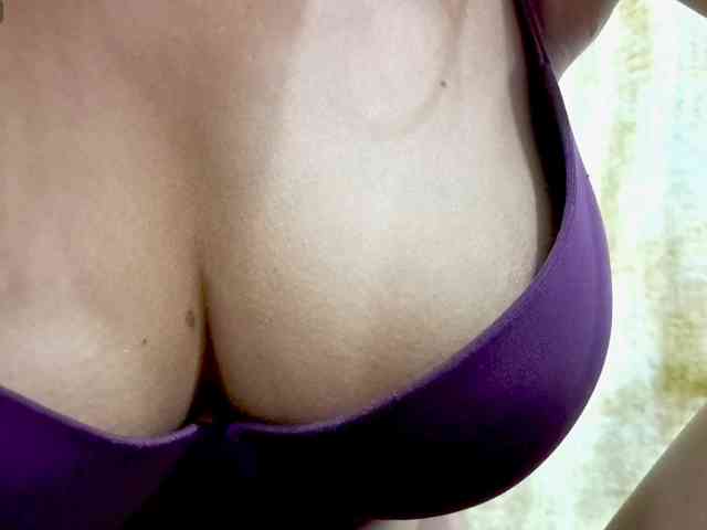 Nidhilove webcam
