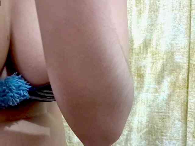 Nidhilove webcam