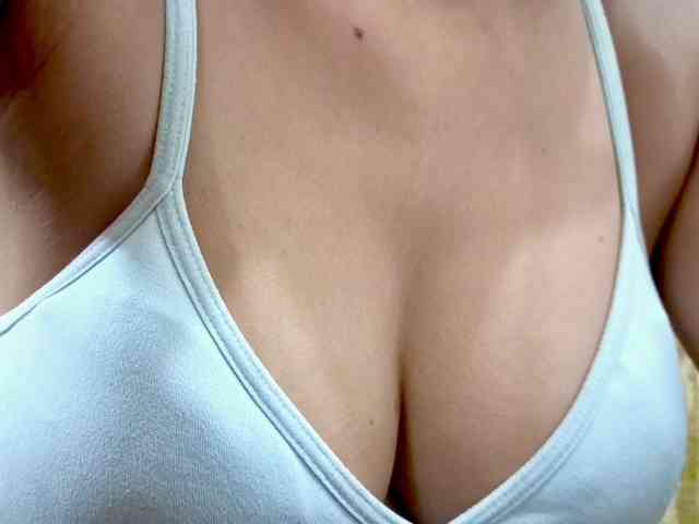 Nidhilove webcam