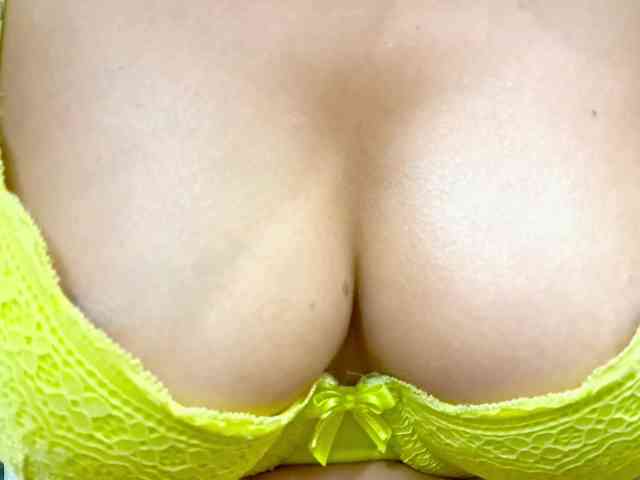 Nidhilove webcam