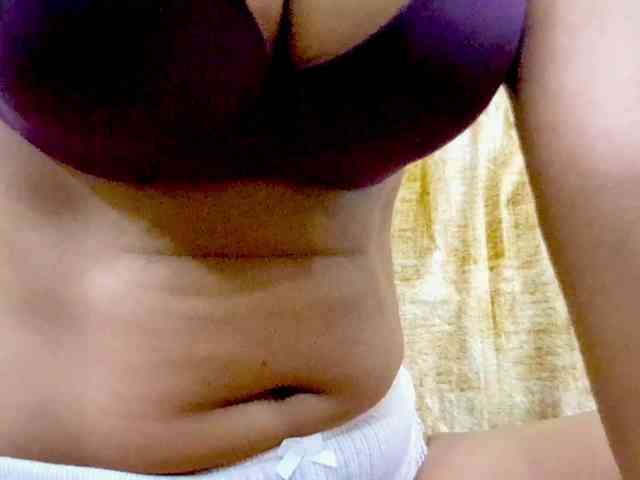 Nidhilove webcam