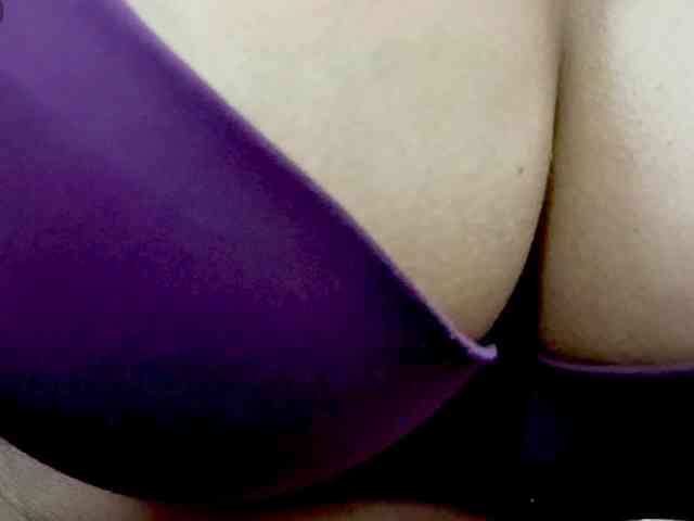Nidhilove webcam