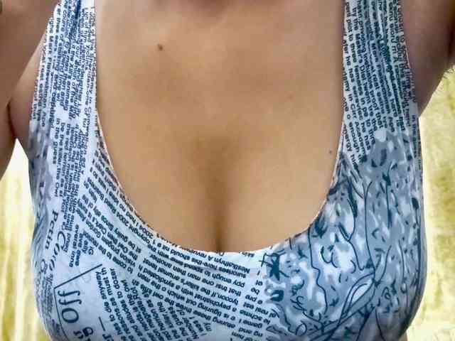 Nidhilove webcam
