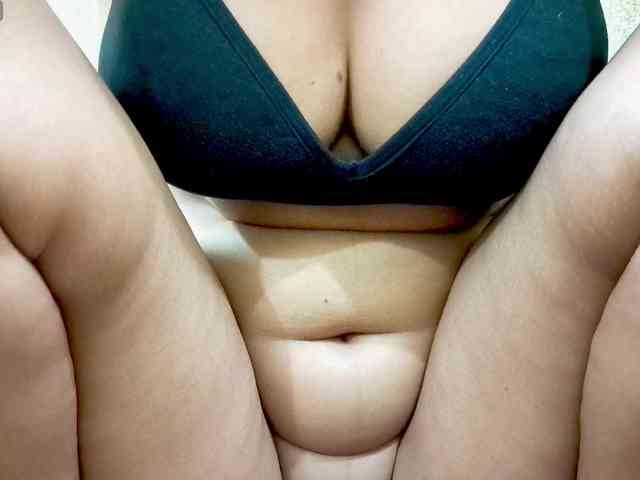 Nidhilove webcam
