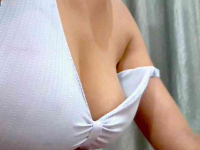 Nidhilove webcam