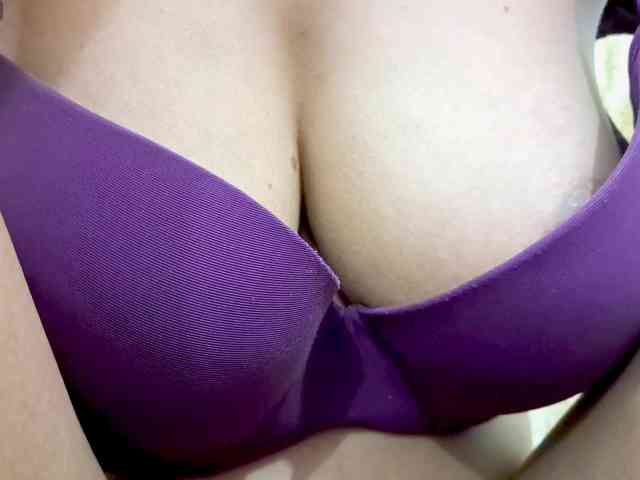 Nidhilove webcam