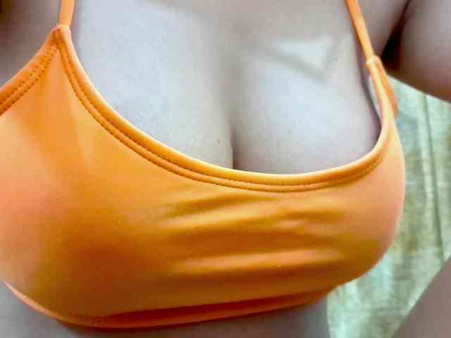 Nidhilove webcam