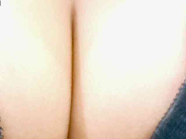 Nidhilove webcam