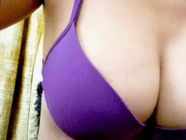Nidhilove webcam