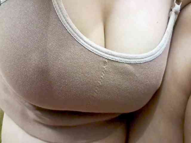 Nidhilove webcam