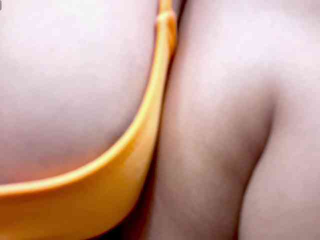 Nidhilove webcam
