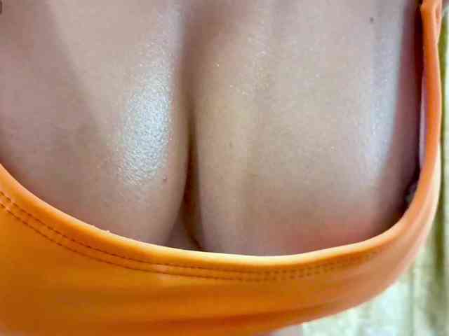 Nidhilove Live Webcam on BongaCams