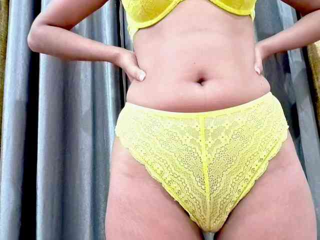 Nidhilove webcam