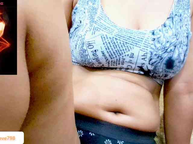 Nidhilove webcam