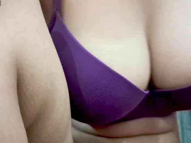 Nidhilove webcam