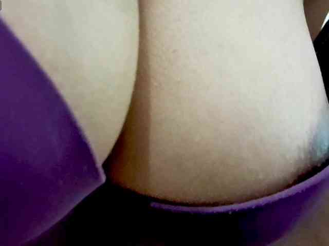 Nidhilove webcam
