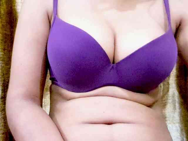 Nidhilove webcam