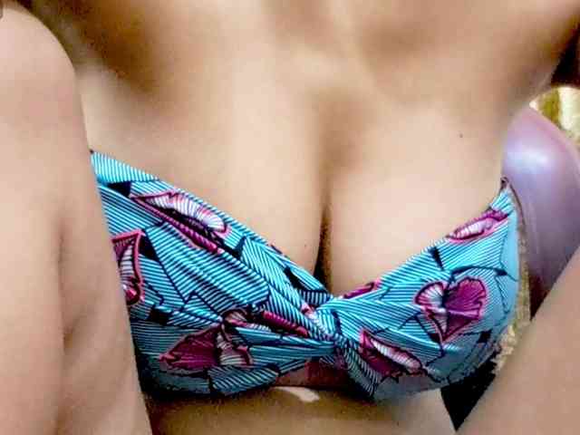 Nidhilove webcam