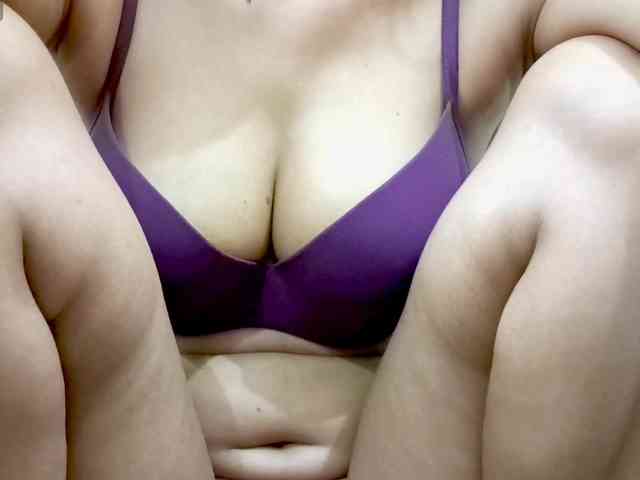 Nidhilove webcam