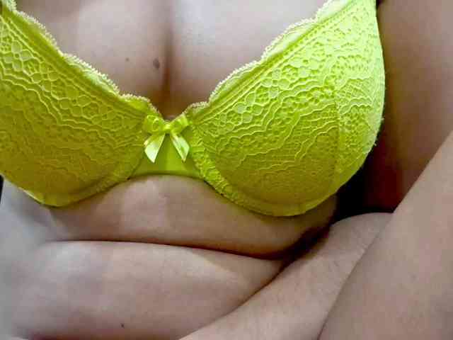 Nidhilove webcam