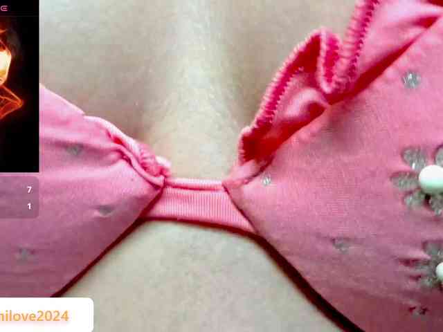 Nidhilove webcam
