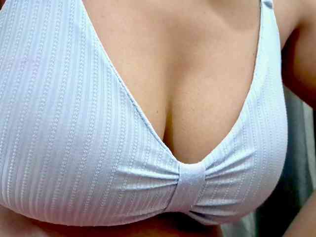 Nidhilove webcam