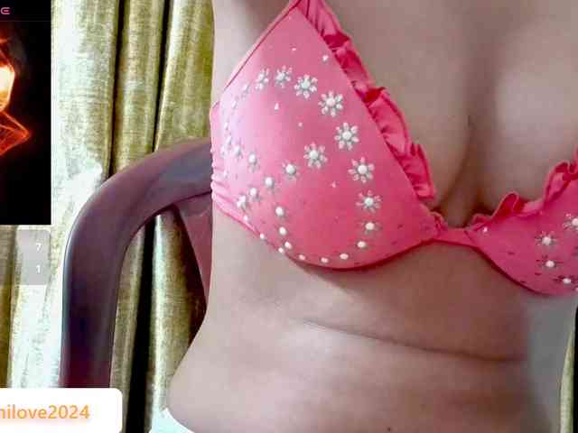 Nidhilove webcam