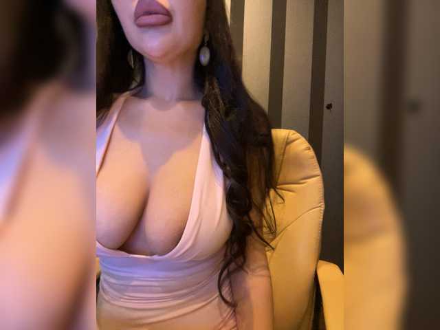 ANGELIKA77741's BongaCams show and profile