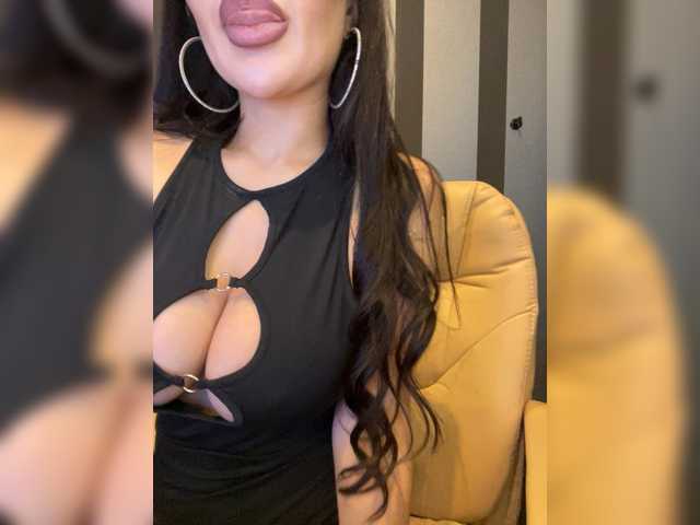 ANGELIKA77741's BongaCams show and profile