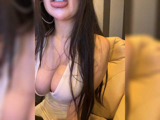 ANGELIKA77741's BongaCams show and profile