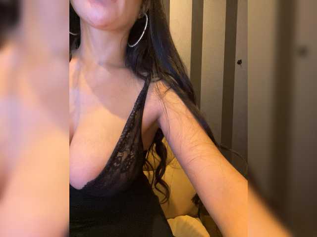 ANGELIKA77741 — Lovense in me from 2 tokFace only in private and group)Domi from 2 tok. Favorite vibrations: 1160100300Earthquake 444 current 2 min, fireworks 222 current 1 minGood mood everyone! Anal and fisting in full private Tokens only free chat pls