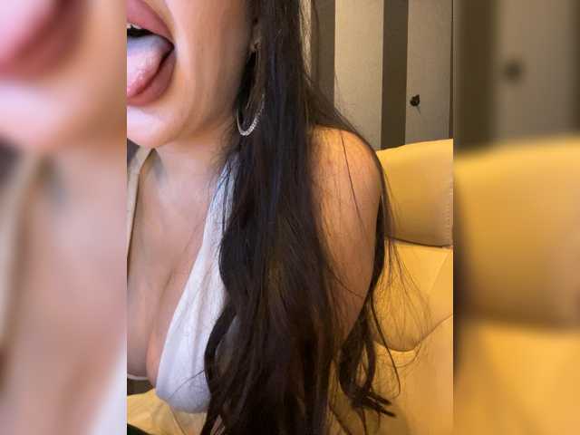 ANGELIKA77741's BongaCams show and profile