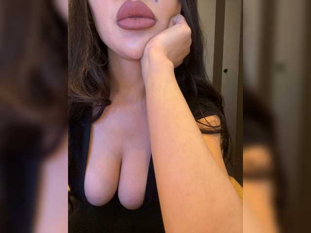 ANGELIKA77741's BongaCams show and profile