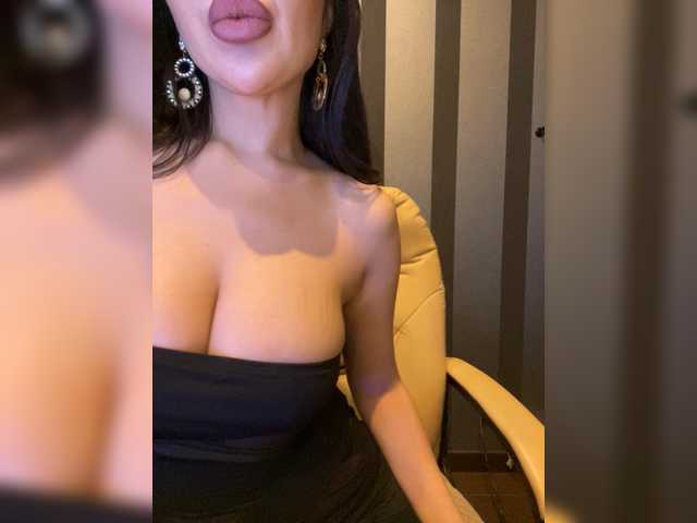 ANGELIKA77741 live cam profile