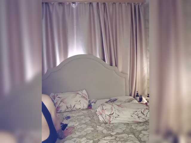 Her-Girl's BongaCams show and profile