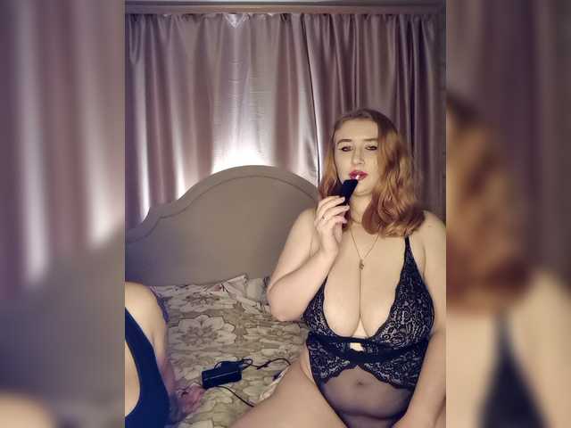 Her-Girl's BongaCams show and profile